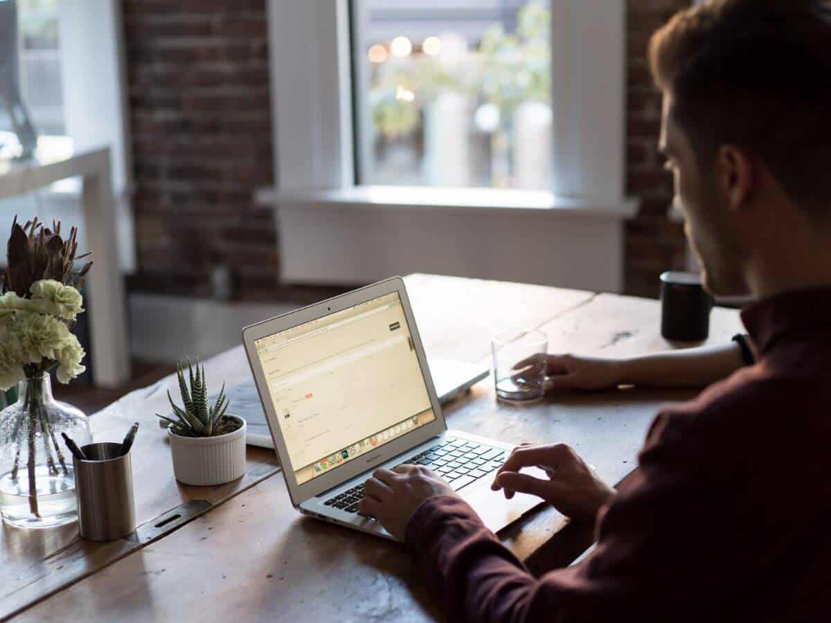 bench-accounting-C3V88BOoRoM-unsplash